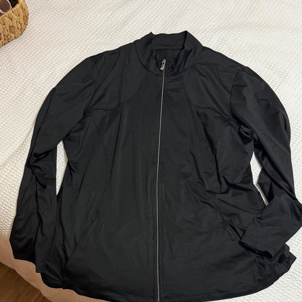 Tail White Label Women’s Golf Black Full-Zip Jacket